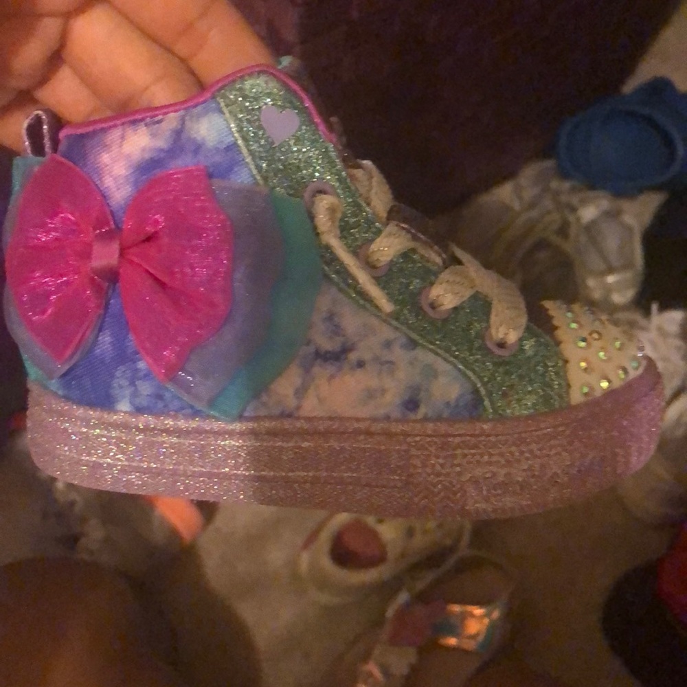 Sneakers